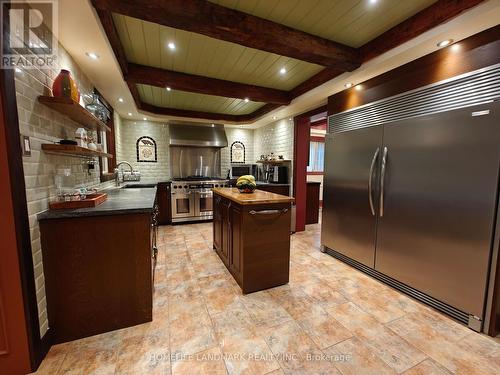 3485 Kelso Crescent, Mississauga (Erin Mills), ON - Indoor Photo Showing Kitchen