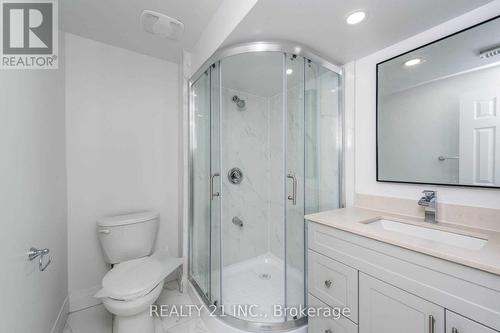 10 Blackwell Ave Avenue N, Toronto (Malvern), ON - Indoor Photo Showing Bathroom