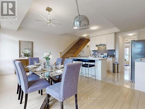 31 Riley Reed Lane, Richmond Hill, ON - Indoor Photo Showing Dining Room