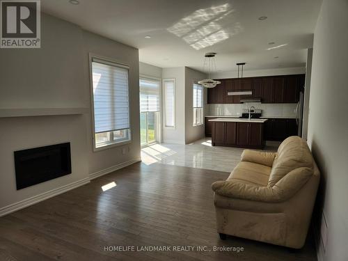 3 Father Muckle Avenue, Georgina, ON - Indoor Photo Showing Living Room