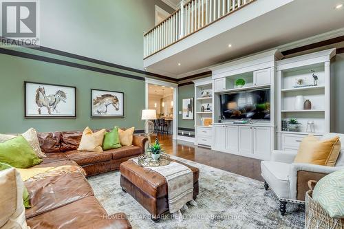 415 Morrison Road, Oakville (Eastlake), ON - Indoor Photo Showing Living Room