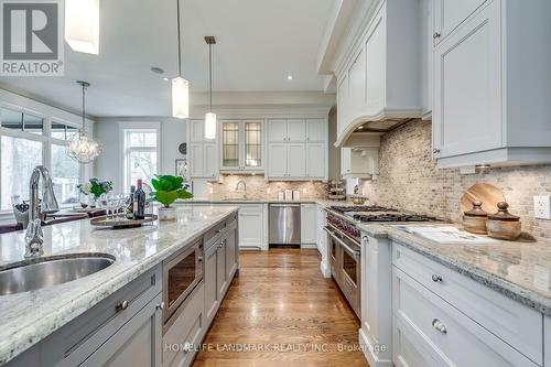 415 Morrison Road, Oakville (Eastlake), ON - Indoor Photo Showing Kitchen With Upgraded Kitchen