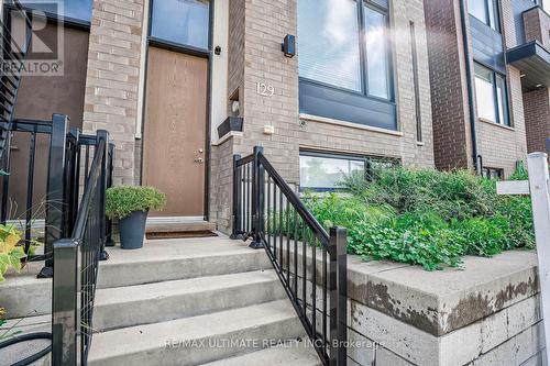 129 Stanley Greene Boulevard, Toronto (Downsview-Roding-Cfb), ON - Outdoor With Exterior