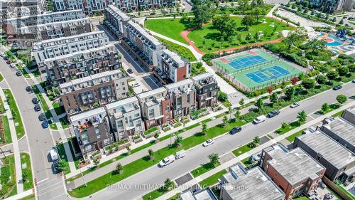 129 Stanley Greene Boulevard, Toronto (Downsview-Roding-Cfb), ON - Outdoor With View