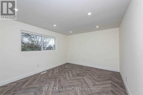 10 Blackwell Avenue N, Toronto (Malvern), ON - Indoor Photo Showing Other Room