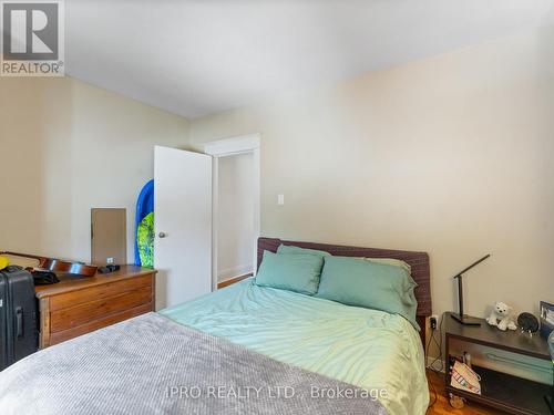 1178 Gerrard Street E, Toronto (South Riverdale), ON - Indoor Photo Showing Bedroom