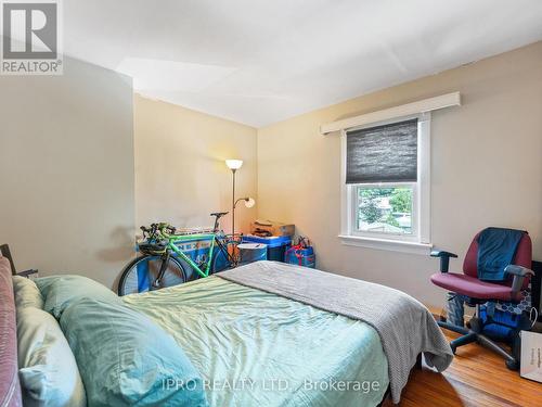 1178 Gerrard Street E, Toronto (South Riverdale), ON - Indoor Photo Showing Bedroom