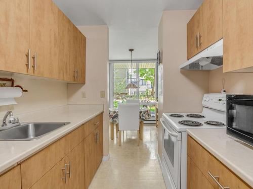 Cuisine - 218-1045 Av. Belvédère, Québec (La Cité-Limoilou), QC - Indoor Photo Showing Kitchen