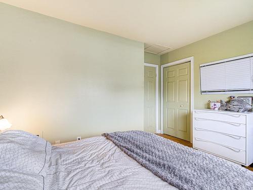 Bedroom - 18 Rue Des Roses, Saint-Jean-Sur-Richelieu, QC - Indoor Photo Showing Bedroom