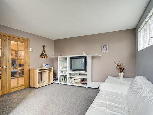 Family room - 18 Rue Des Roses, Saint-Jean-Sur-Richelieu, QC - Indoor