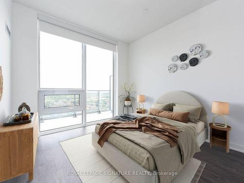 Ph2203-4675 Metcalfe Ave, Mississauga, ON - Indoor Photo Showing Bedroom