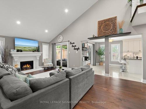 6 Mapleglen Crt, Whitby, ON - Indoor Photo Showing Living Room With Fireplace