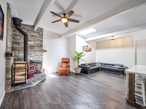 6554 9Th Line, New Tecumseth, ON - Indoor With Fireplace