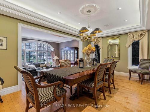 34 Garden Ave, Richmond Hill, ON - Indoor Photo Showing Dining Room