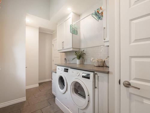 Ensuite bathroom - 1556 Rue Des Mésanges, Saint-Bruno-De-Montarville, QC - Indoor Photo Showing Laundry Room