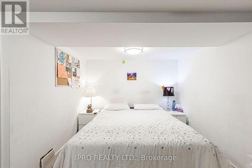 1211 Lorne Park Road, Mississauga (Lorne Park), ON - Indoor Photo Showing Bedroom