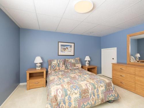 Chambre Ã Â coucher - 220 Rue De L'Église, Rosemère, QC - Indoor Photo Showing Bedroom