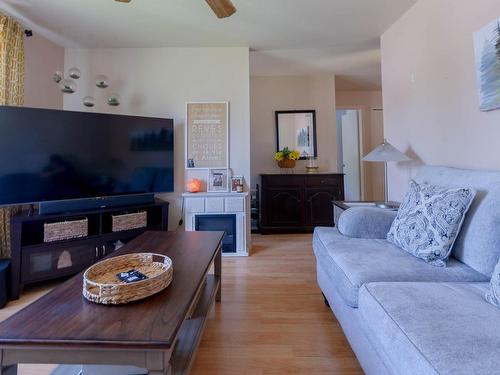 Salon - 2605  - 2615 Rue Asselin, Brossard, QC - Indoor Photo Showing Living Room