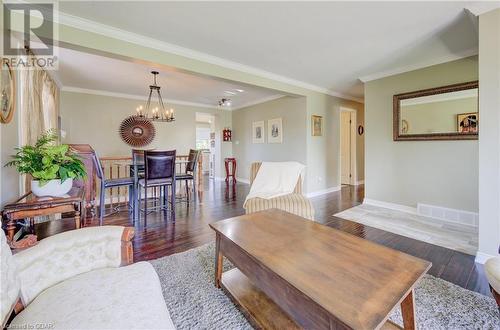 40 Meadvale Road, Acton, ON - Indoor Photo Showing Living Room