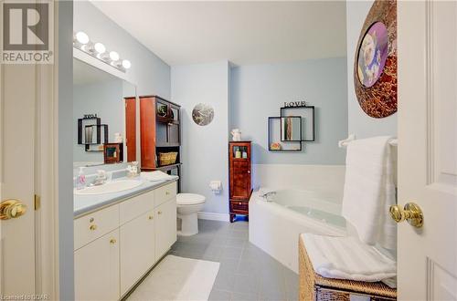 40 Meadvale Road, Acton, ON - Indoor Photo Showing Bathroom