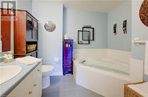 40 Meadvale Road, Acton, ON - Indoor Photo Showing Bathroom