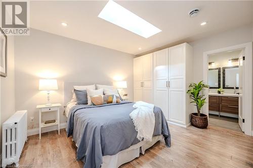 7 Alexandra Street, Guelph, ON - Indoor Photo Showing Bedroom