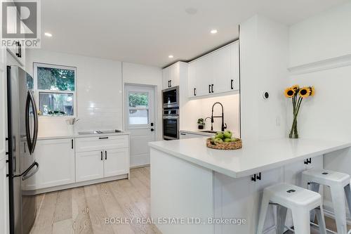 757 Sammon Avenue, Toronto (Danforth Village-East York), ON - Indoor Photo Showing Kitchen