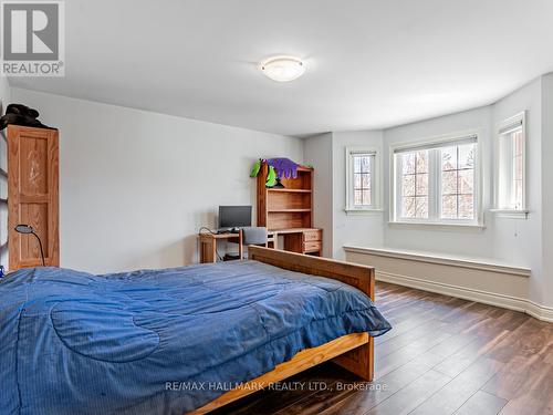 68 Edgar Avenue, Richmond Hill, ON - Indoor Photo Showing Bedroom