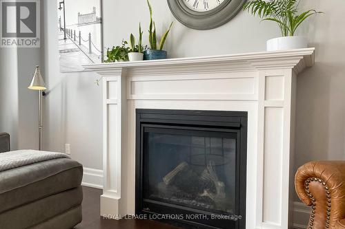 29 Garbutt Crescent, Collingwood, ON - Indoor Photo Showing Living Room With Fireplace