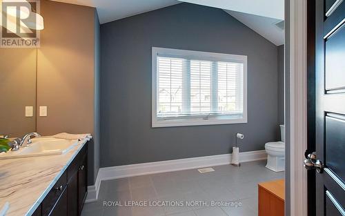 29 Garbutt Crescent, Collingwood, ON - Indoor Photo Showing Bathroom