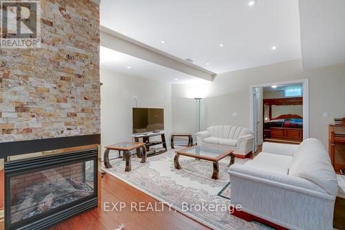 5392 Vail Court, Mississauga (Central Erin Mills), ON - Indoor Photo Showing Living Room With Fireplace