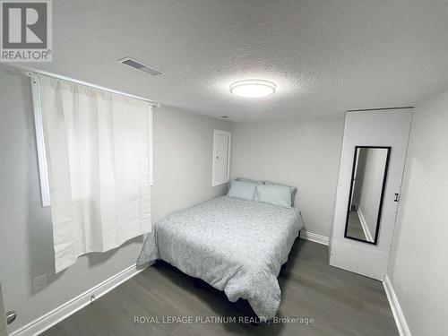 30 Southmoor Drive, Kitchener, ON - Indoor Photo Showing Bedroom