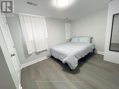 30 Southmoor Drive, Kitchener, ON - Indoor Photo Showing Bedroom