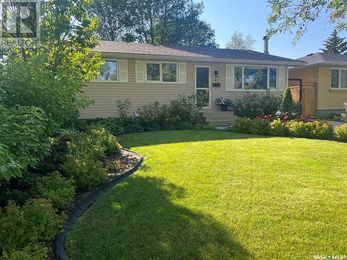 42 Laurentian Drive, Saskatoon, SK - Outdoor