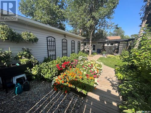 42 Laurentian Drive, Saskatoon, SK - Outdoor With Deck Patio Veranda