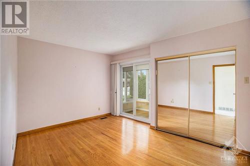 1056 Harkness Avenue, Ottawa, ON - Indoor Photo Showing Other Room