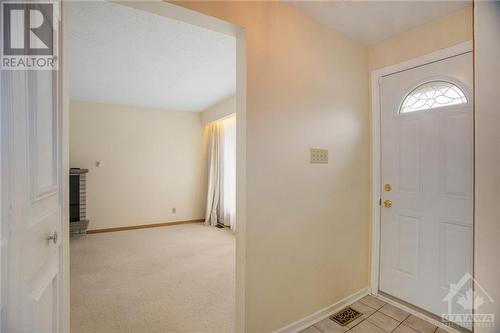 1056 Harkness Avenue, Ottawa, ON - Indoor Photo Showing Other Room