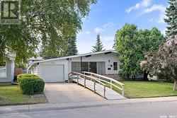 3323 Harrington STREET  Saskatoon, SK S7H 3Y2