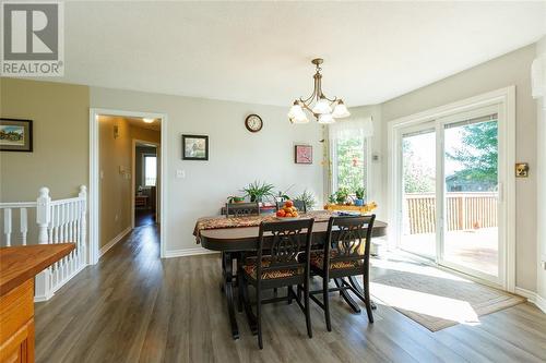 4700 Old Walnut Road, Brooke-Alvinston, ON - Indoor Photo Showing Dining Room