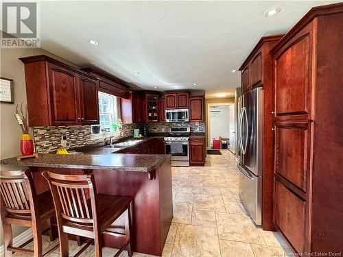 196 Mailhot, Moncton, NB - Indoor Photo Showing Kitchen