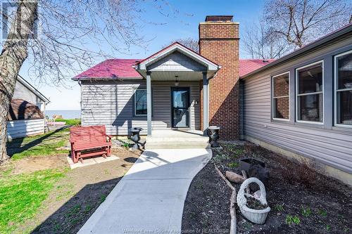 5058 St. Clair Road, Lakeshore, ON - Outdoor