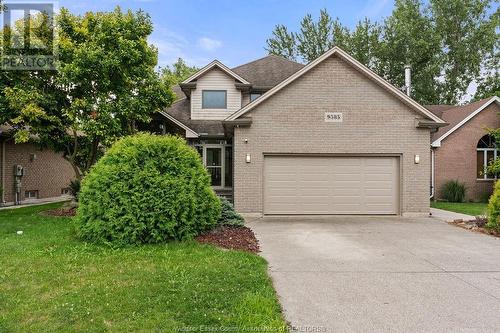 9585 Manitou Crescent, Windsor, ON - Outdoor