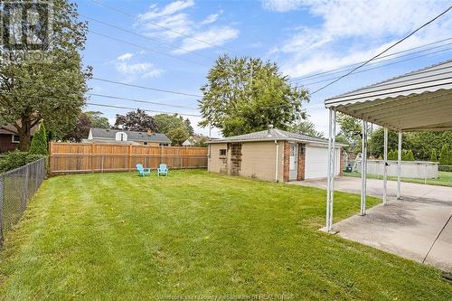 3245 Woodland, Windsor, ON - Outdoor With Backyard