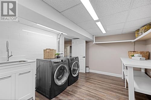 1577 St. Gabriel Crescent, Windsor, ON - Indoor Photo Showing Laundry Room