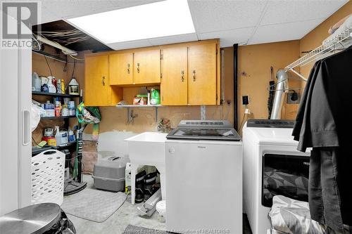 3543 Riberdy Road, Windsor, ON - Indoor Photo Showing Laundry Room