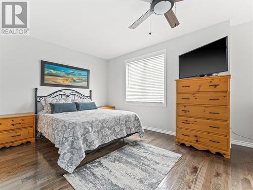 855 Lawndale Avenue, Kingsville, ON - Indoor Photo Showing Bedroom