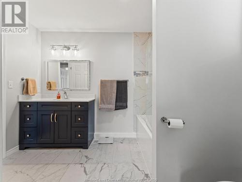 855 Lawndale Avenue, Kingsville, ON - Indoor Photo Showing Bathroom