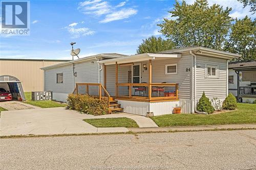 24 Robin Crescent, Lakeshore, ON - Outdoor With Deck Patio Veranda