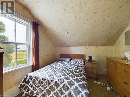 41666 Browntown Road, Morris-Turnberry, ON - Indoor Photo Showing Bedroom