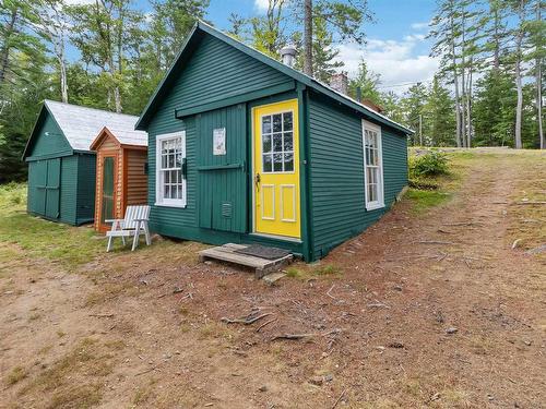 7602 Highway 8, South Brookfield, NS 